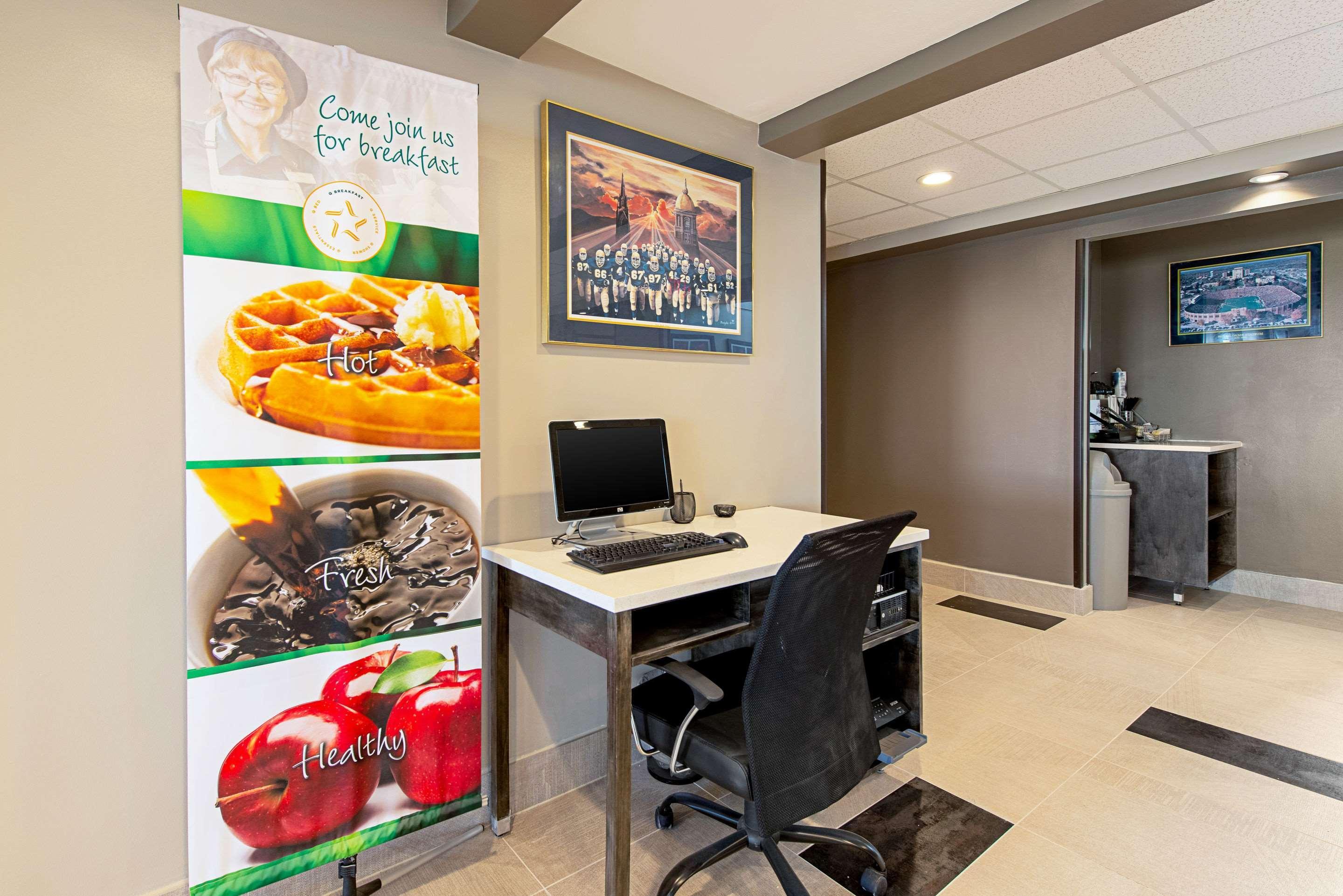 Quality Inn Mishawaka Near Notre Dame Dış mekan fotoğraf