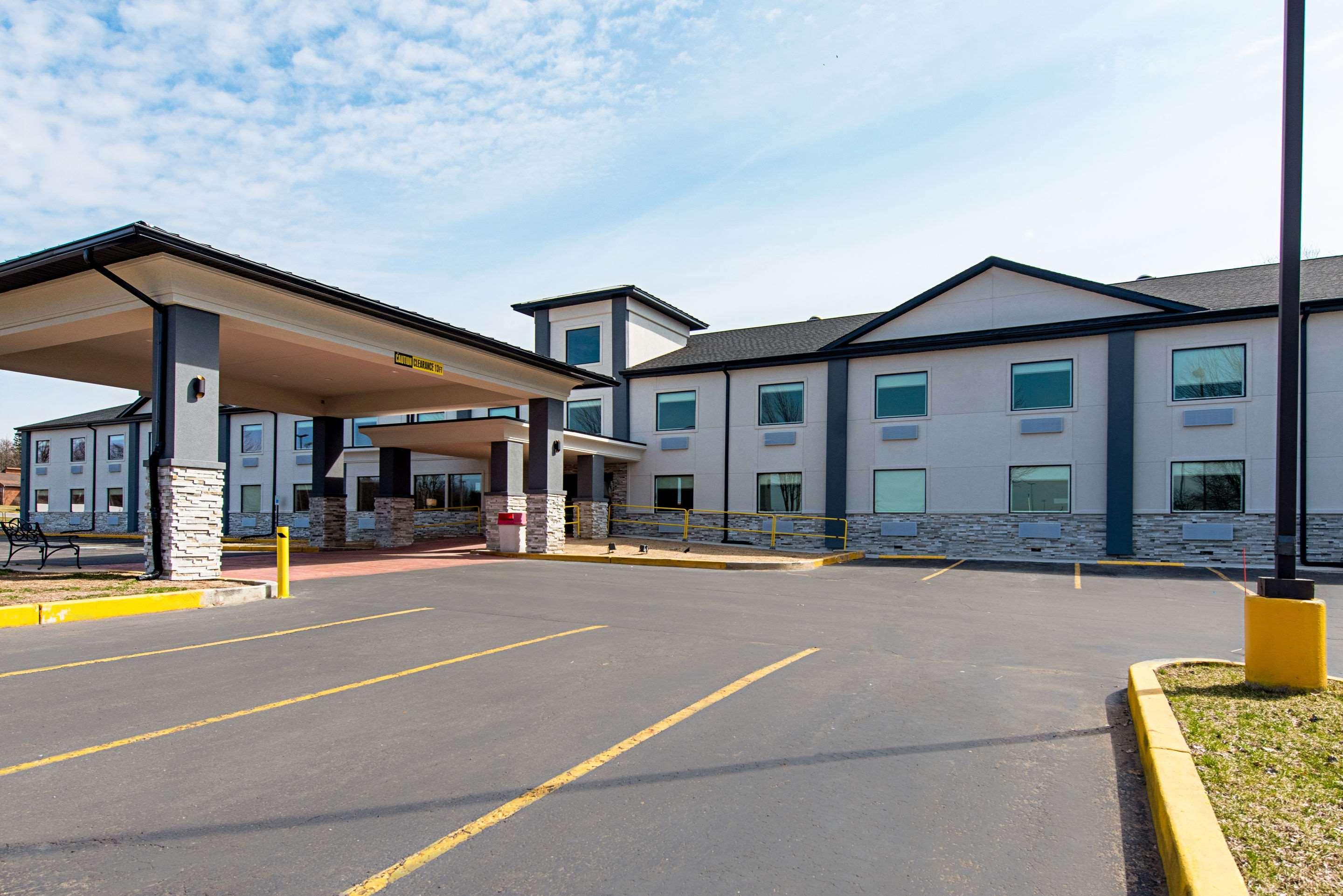 Quality Inn Mishawaka Near Notre Dame Dış mekan fotoğraf