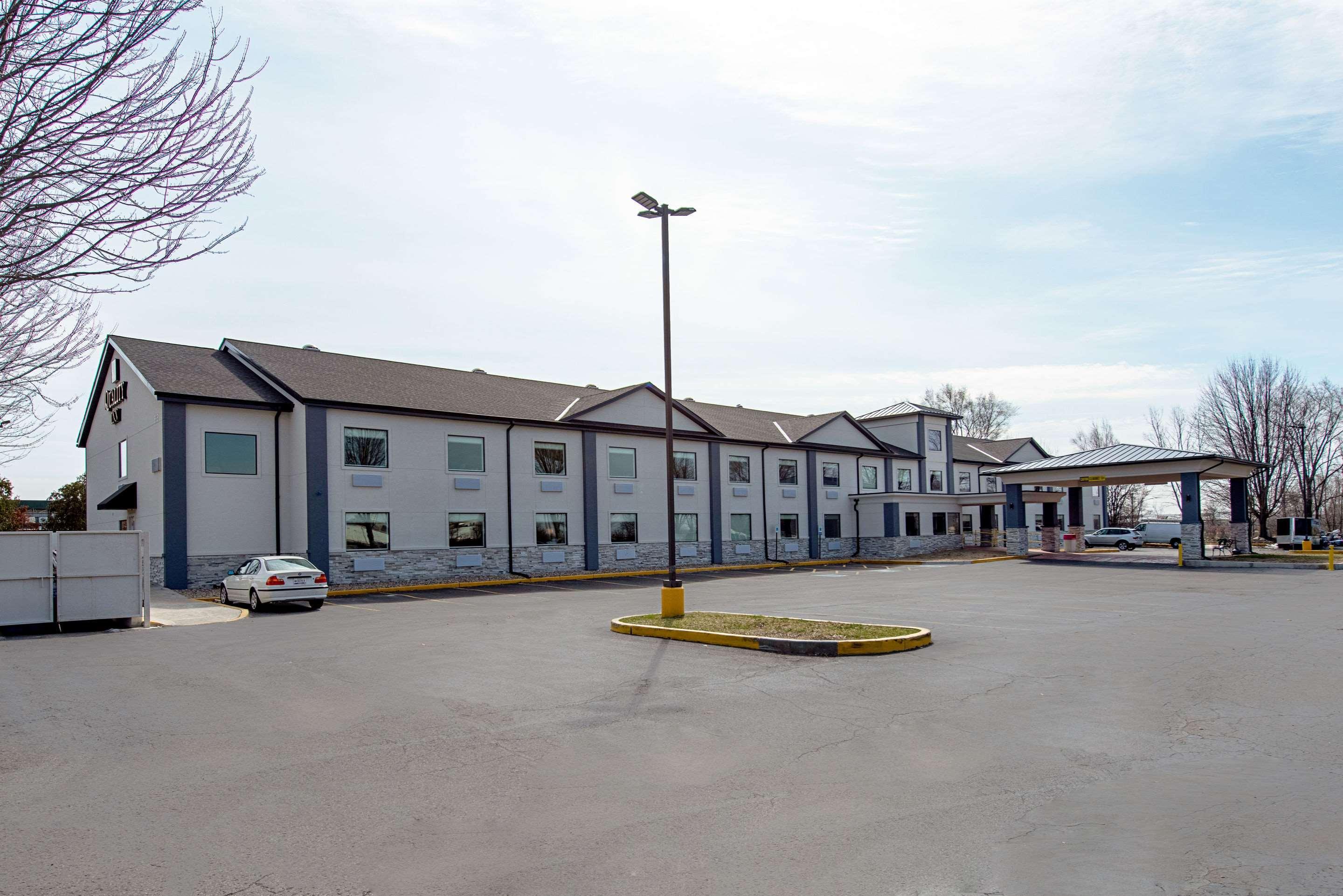 Quality Inn Mishawaka Near Notre Dame Dış mekan fotoğraf