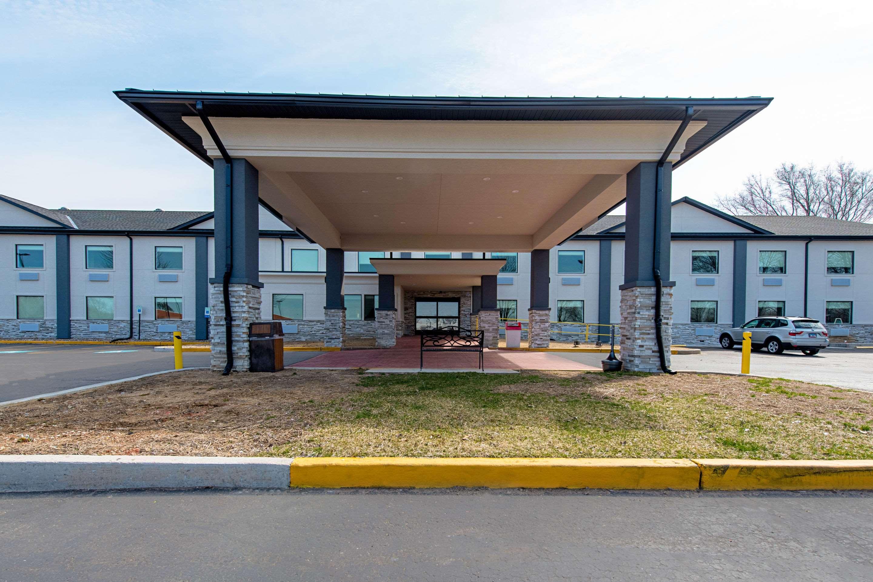 Quality Inn Mishawaka Near Notre Dame Dış mekan fotoğraf