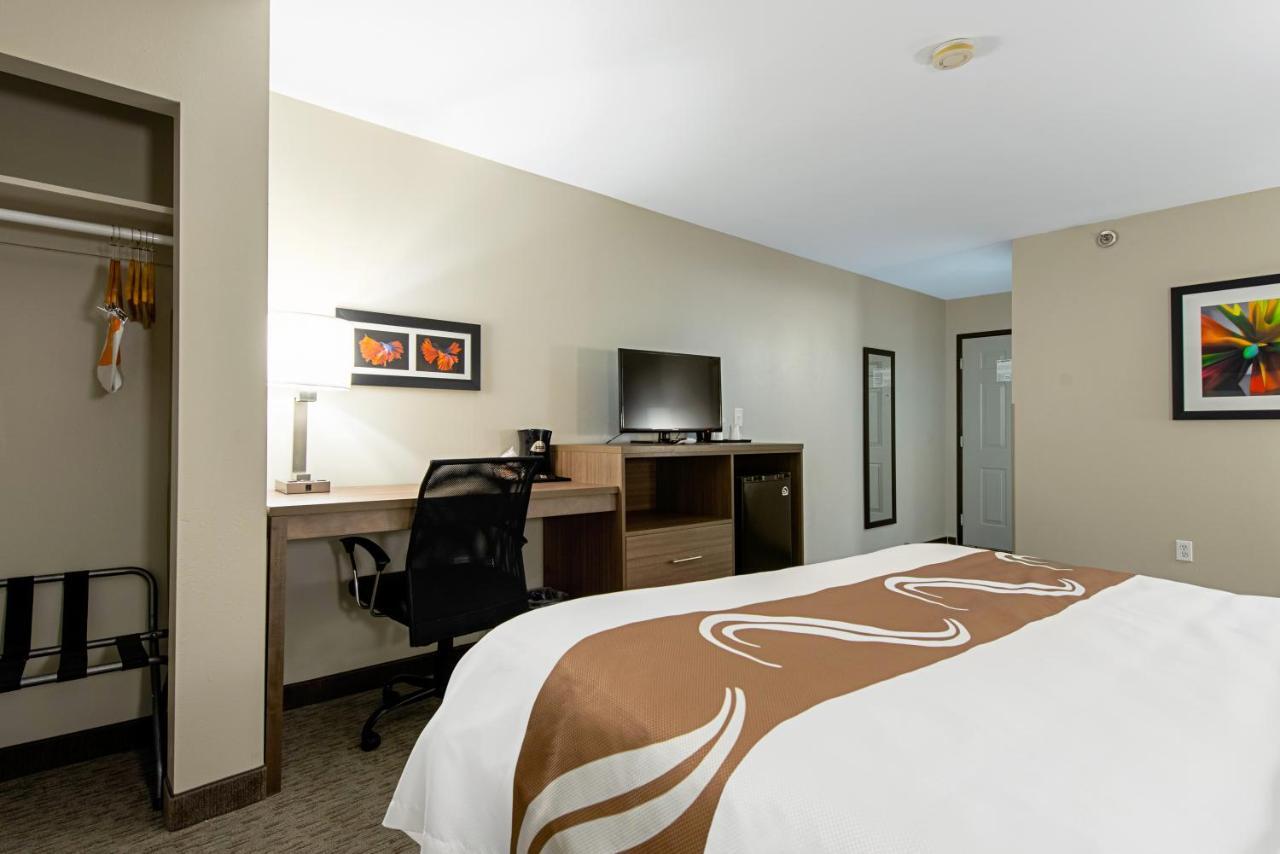Quality Inn Mishawaka Near Notre Dame Dış mekan fotoğraf
